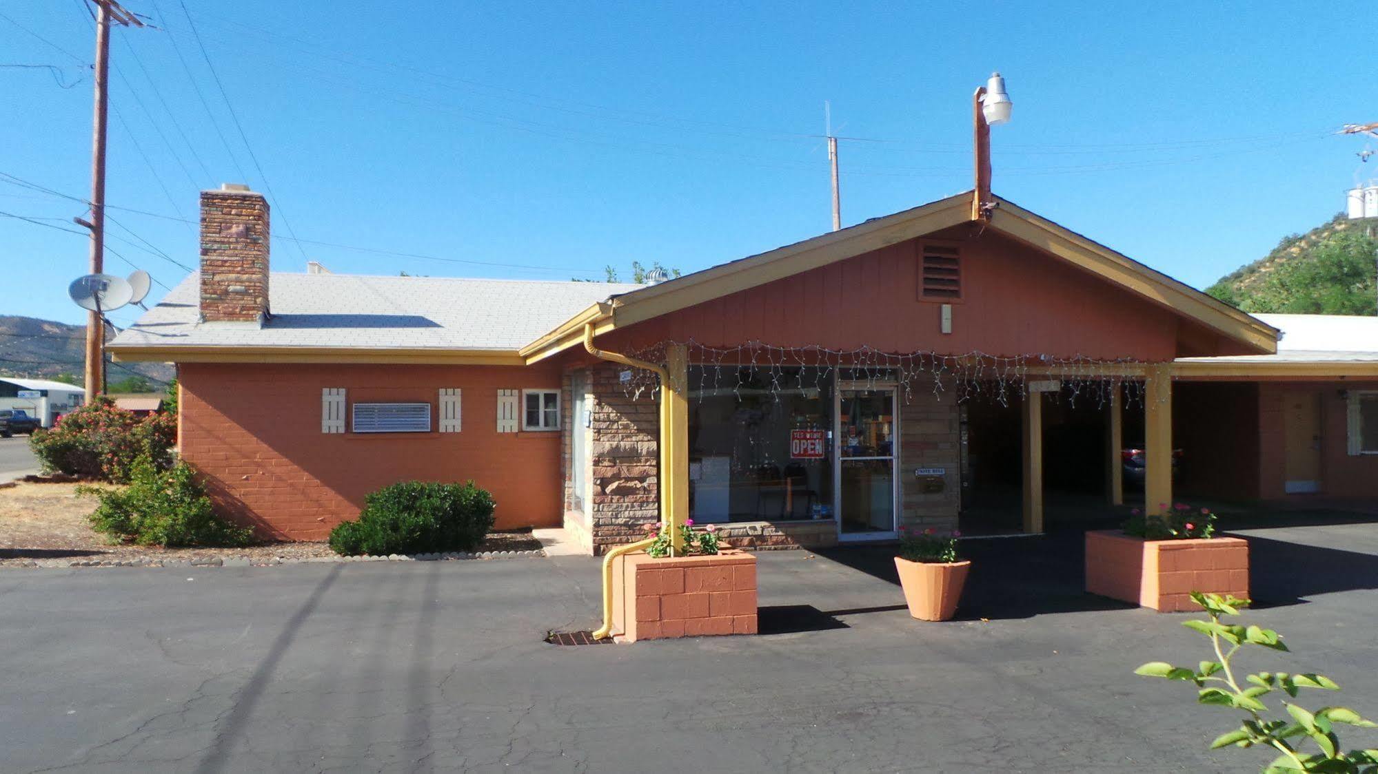 Relax Inn Yreka Esterno foto