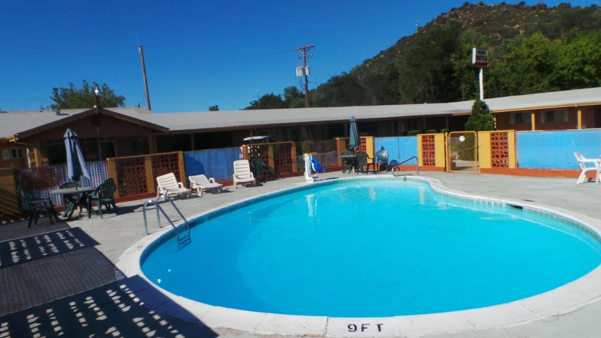 Relax Inn Yreka Esterno foto